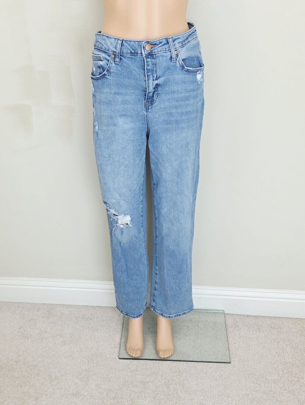 BCBGeneration Skater Straight Distressed Jeans Pants - Picture 1 of 10